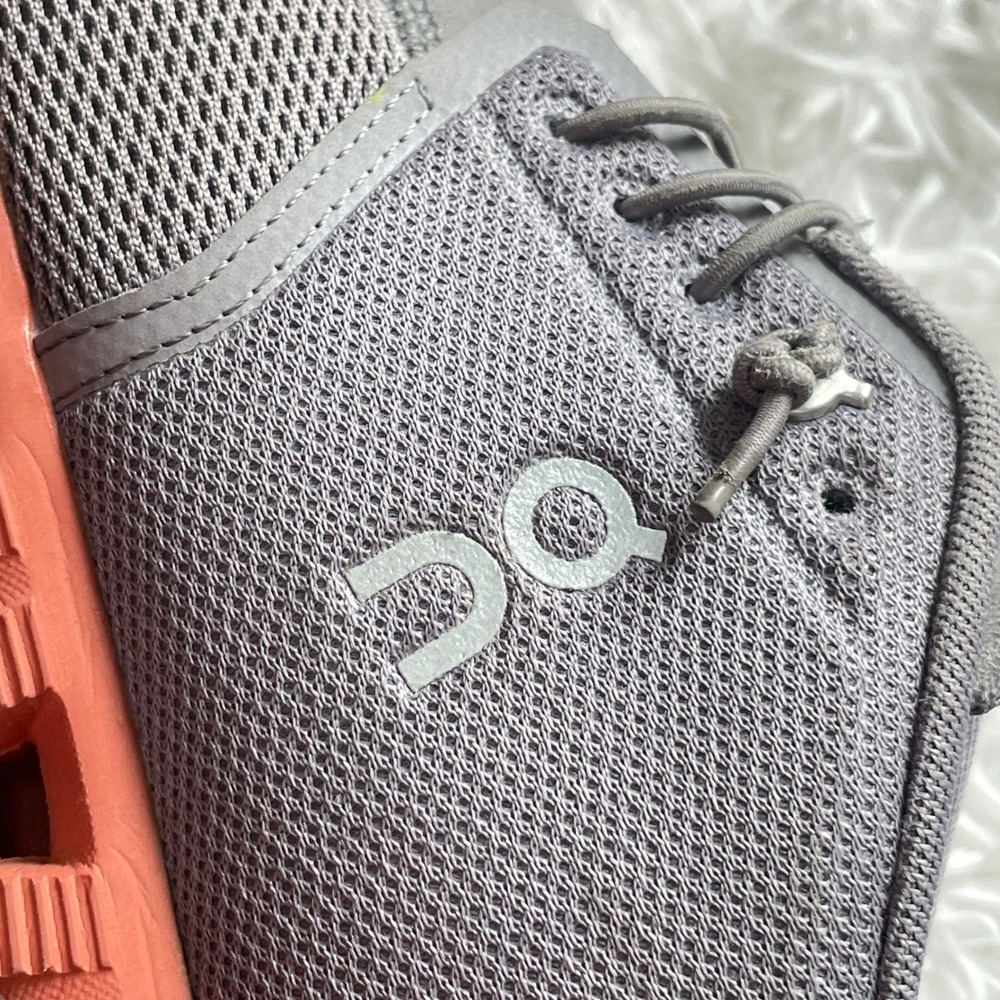 On Cloud 5 Running Shoes - Picture 6 of 15